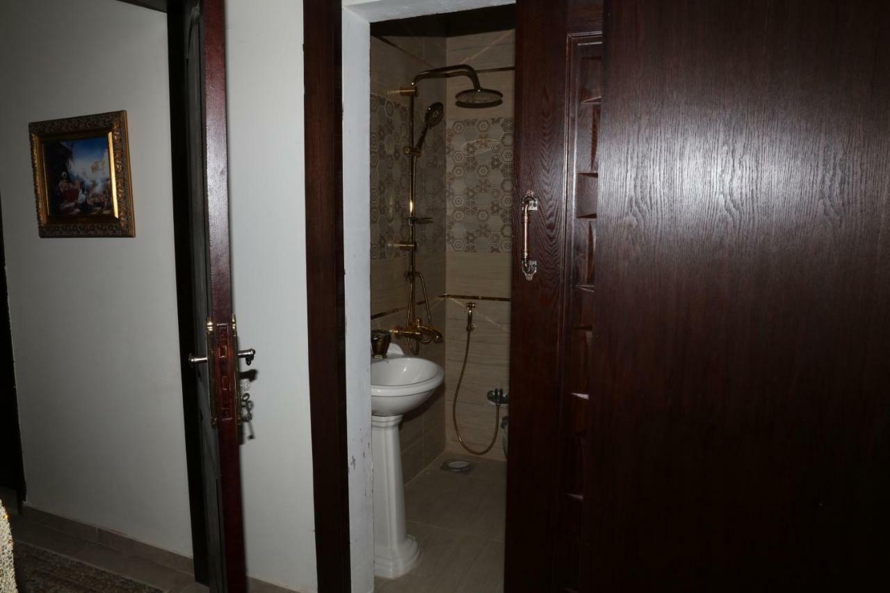Maadi, Direct Nile River View From All Rooms カイロ エクステリア 写真